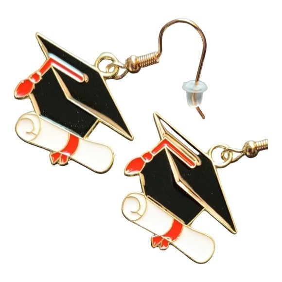 Graduation Cap Earrings - Picture 4 of 5